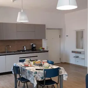 https://caba-holiday-bardolino-colombo.hotelinveneto.com